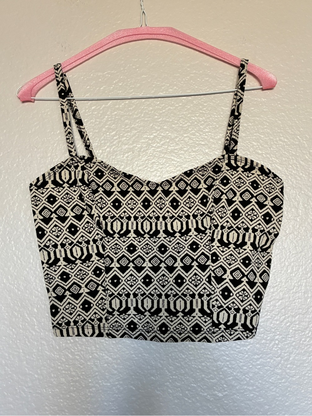 Hollister Size L Black & Cream Geometric Crop Top 95% Cotton Spaghetti Strap Y2K